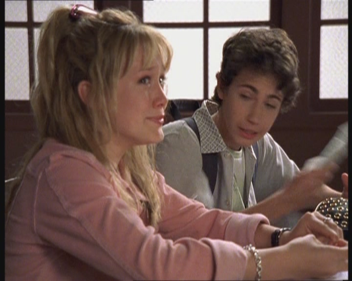 DailyDuff-dot-org_LizzieMcGuire-FirstKiss1117.jpg