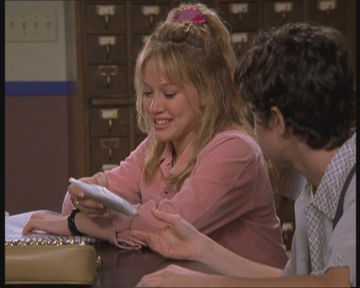 DailyDuff-dot-org_LizzieMcGuire-FirstKiss1121.jpg