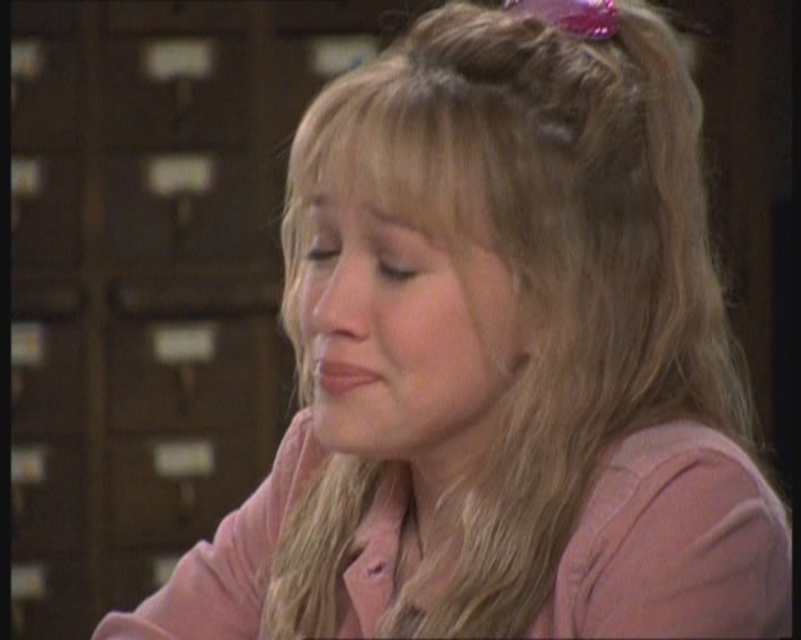 DailyDuff-dot-org_LizzieMcGuire-FirstKiss1125.jpg