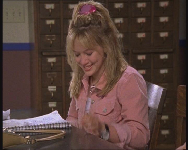 DailyDuff-dot-org_LizzieMcGuire-FirstKiss1176.jpg DailyDuff-dot-org_LizzieMcGuire-FirstKiss1176.jpg