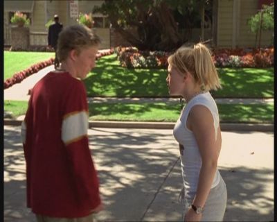 DailyDuff-dot-org_LizzieMcGuire-FirstKiss0171.jpg