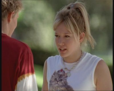 DailyDuff-dot-org_LizzieMcGuire-FirstKiss0175.jpg