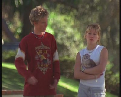 DailyDuff-dot-org_LizzieMcGuire-FirstKiss0201.jpg