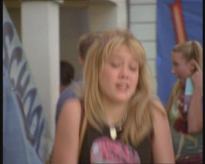 DailyDuff-dot-org_LizzieMcGuire-FirstKiss0263.jpg