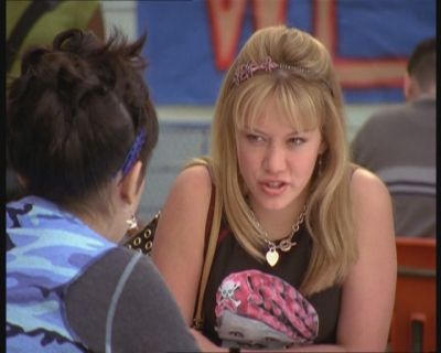 DailyDuff-dot-org_LizzieMcGuire-FirstKiss0283.jpg