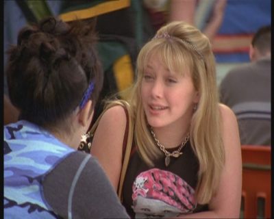 DailyDuff-dot-org_LizzieMcGuire-FirstKiss0284.jpg