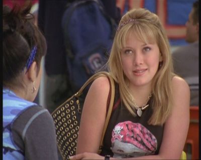 DailyDuff-dot-org_LizzieMcGuire-FirstKiss0289.jpg