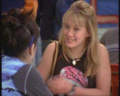 DailyDuff-dot-org_LizzieMcGuire-FirstKiss0292.jpg