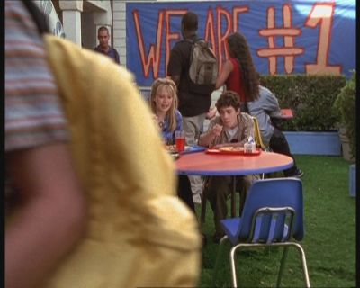 DailyDuff-dot-org_LizzieMcGuire-FirstKiss0472.jpg