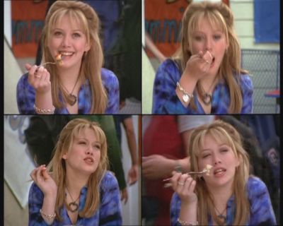 DailyDuff-dot-org_LizzieMcGuire-FirstKiss0497.jpg