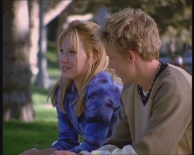 DailyDuff-dot-org_LizzieMcGuire-FirstKiss0615.jpg