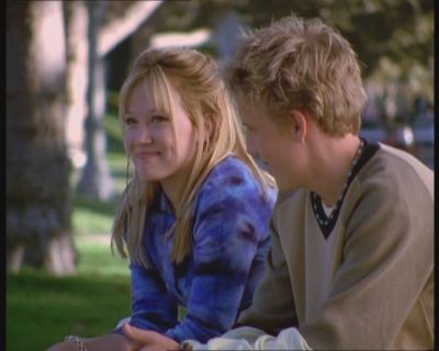 DailyDuff-dot-org_LizzieMcGuire-FirstKiss0617.jpg