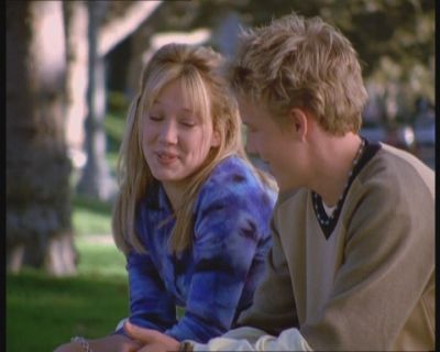 DailyDuff-dot-org_LizzieMcGuire-FirstKiss0618.jpg