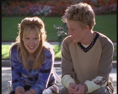 DailyDuff-dot-org_LizzieMcGuire-FirstKiss0642.jpg