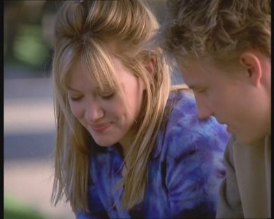 DailyDuff-dot-org_LizzieMcGuire-FirstKiss0651.jpg