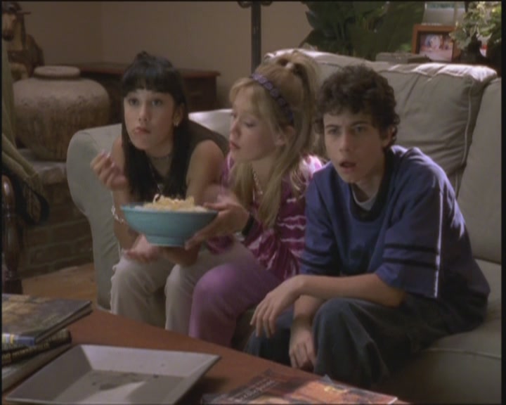 DailyDuff-dot-org_LizzieMcGuire-ElOroDeMontezuma0001.jpg