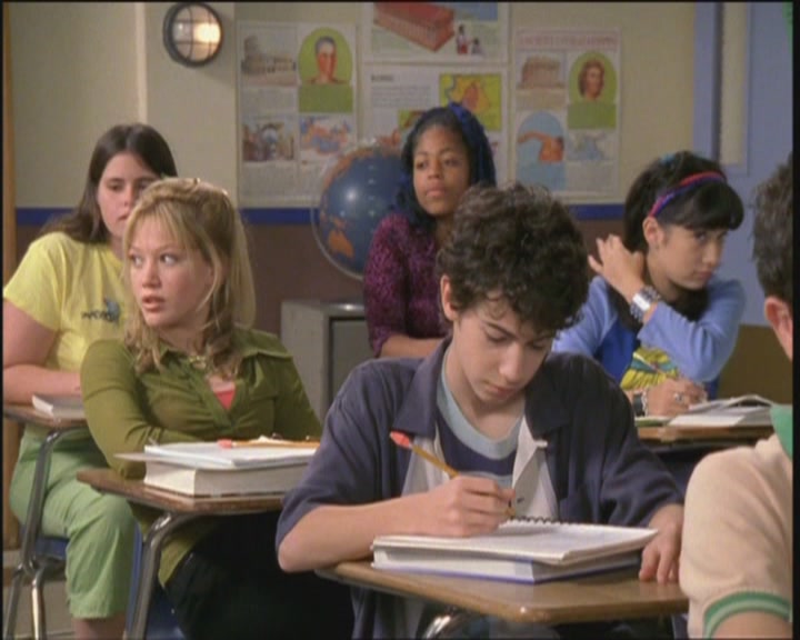 DailyDuff-dot-org_LizzieMcGuire-ElOroDeMontezuma0278.jpg