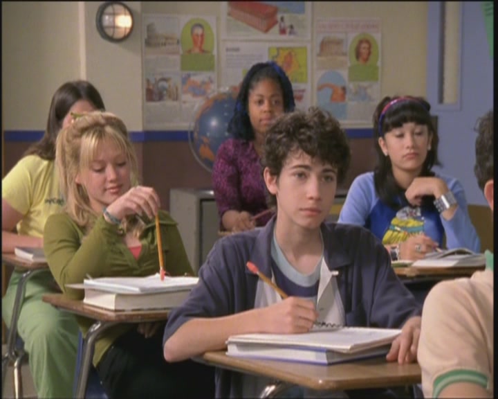 DailyDuff-dot-org_LizzieMcGuire-ElOroDeMontezuma0298.jpg