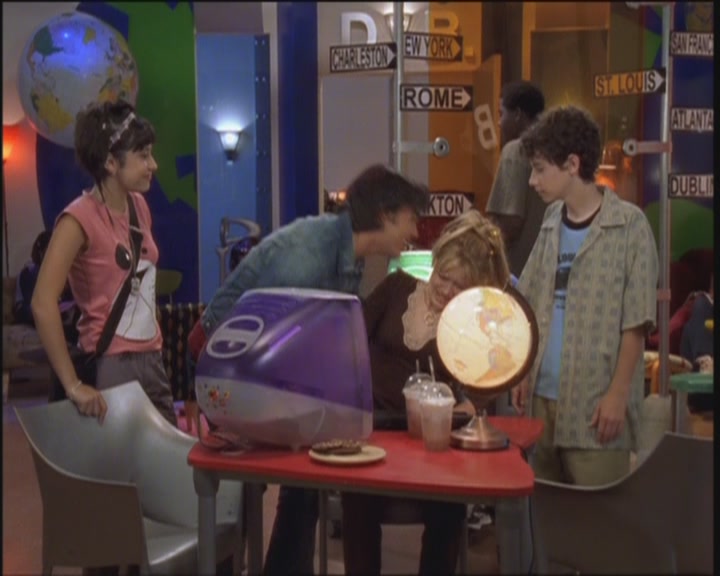 DailyDuff-dot-org_LizzieMcGuire-ElOroDeMontezuma0402.jpg