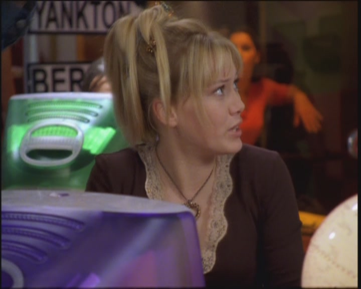 DailyDuff-dot-org_LizzieMcGuire-ElOroDeMontezuma0474.jpg