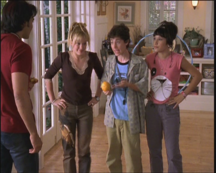 DailyDuff-dot-org_LizzieMcGuire-ElOroDeMontezuma0503.jpg
