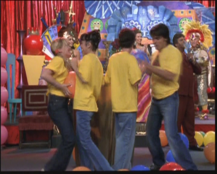 DailyDuff-dot-org_LizzieMcGuire-ElOroDeMontezuma0685.jpg
