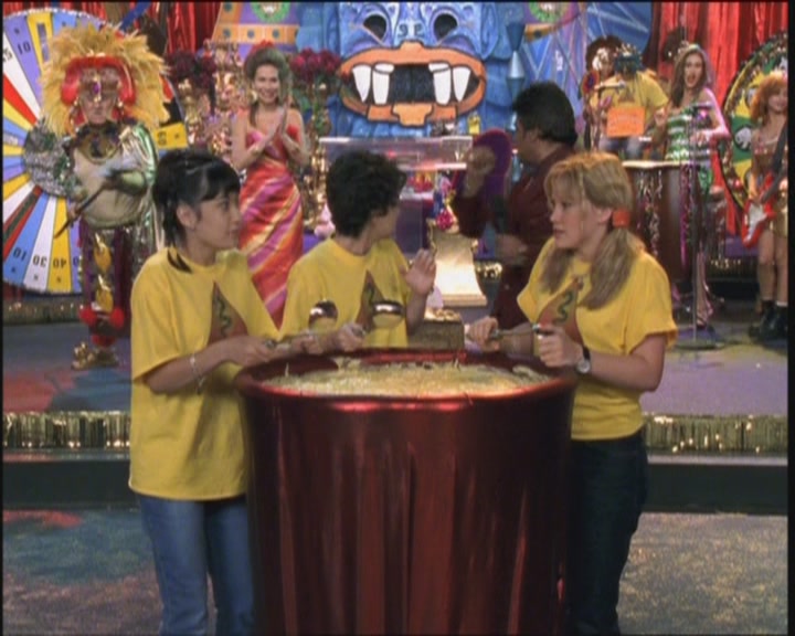 DailyDuff-dot-org_LizzieMcGuire-ElOroDeMontezuma0984.jpg