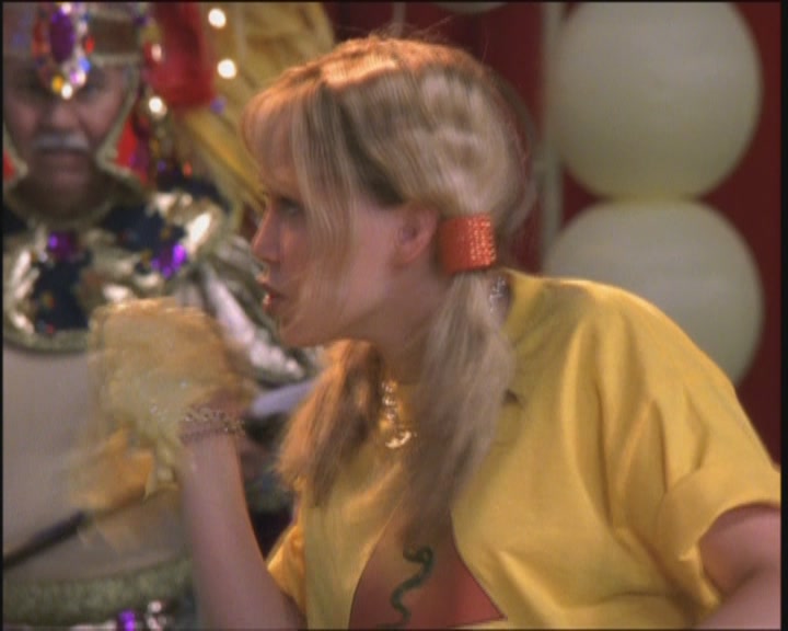 DailyDuff-dot-org_LizzieMcGuire-ElOroDeMontezuma1062.jpg