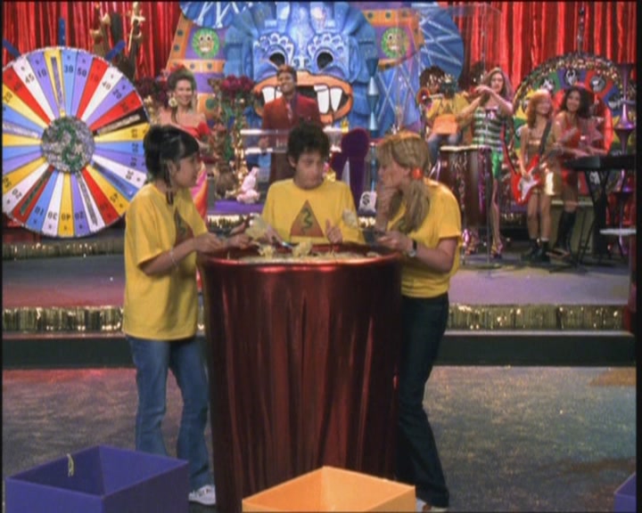 DailyDuff-dot-org_LizzieMcGuire-ElOroDeMontezuma1253.jpg