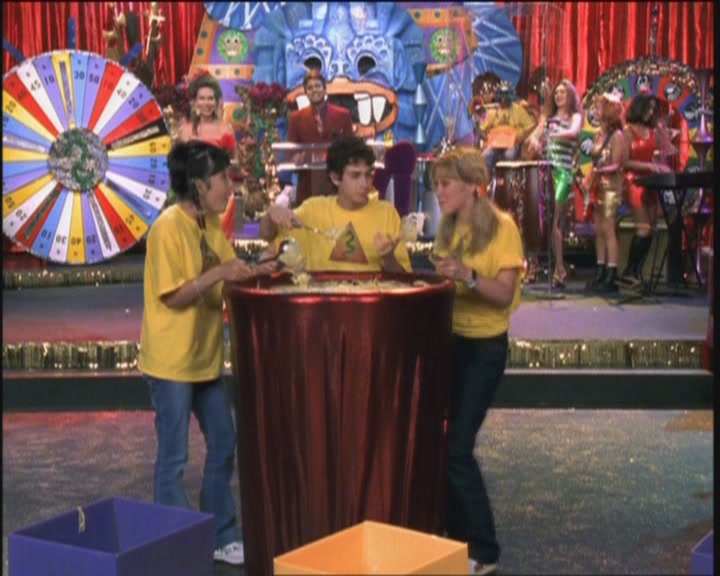 DailyDuff-dot-org_LizzieMcGuire-ElOroDeMontezuma1255.jpg