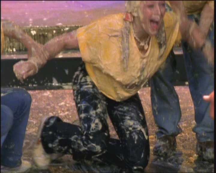 DailyDuff-dot-org_LizzieMcGuire-ElOroDeMontezuma1271.jpg