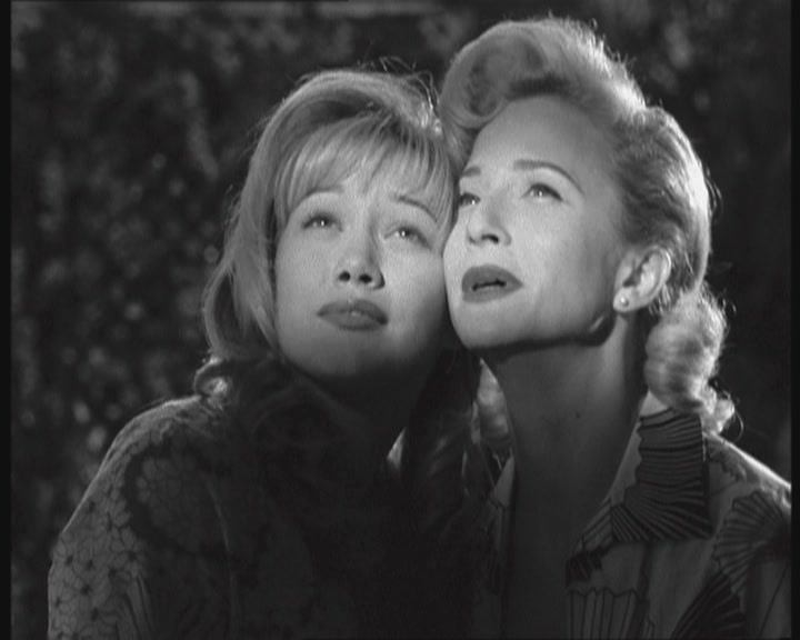 DailyDuff-dot-nl_2x03MomsBestFriend0272.jpg