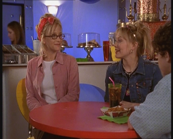 DailyDuff-dot-nl_2x03MomsBestFriend0408.jpg