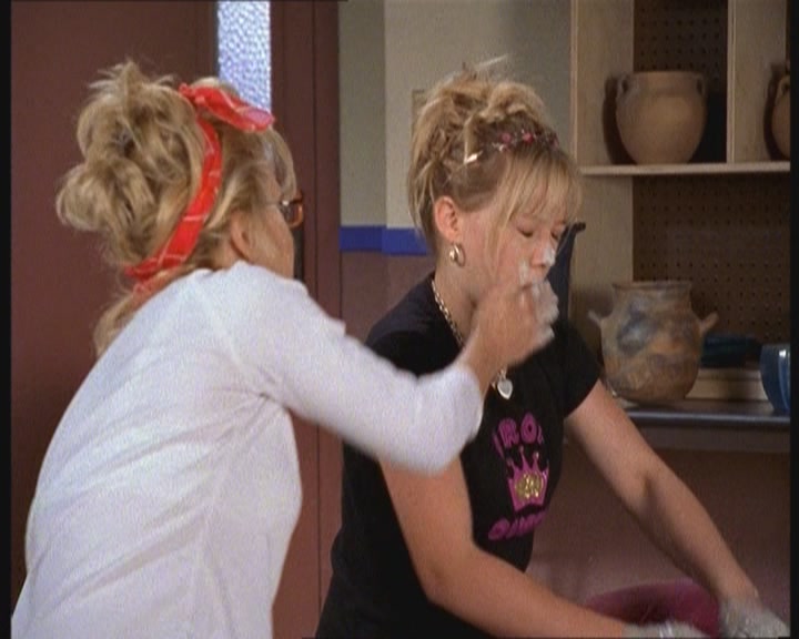 DailyDuff-dot-nl_2x03MomsBestFriend0503.jpg