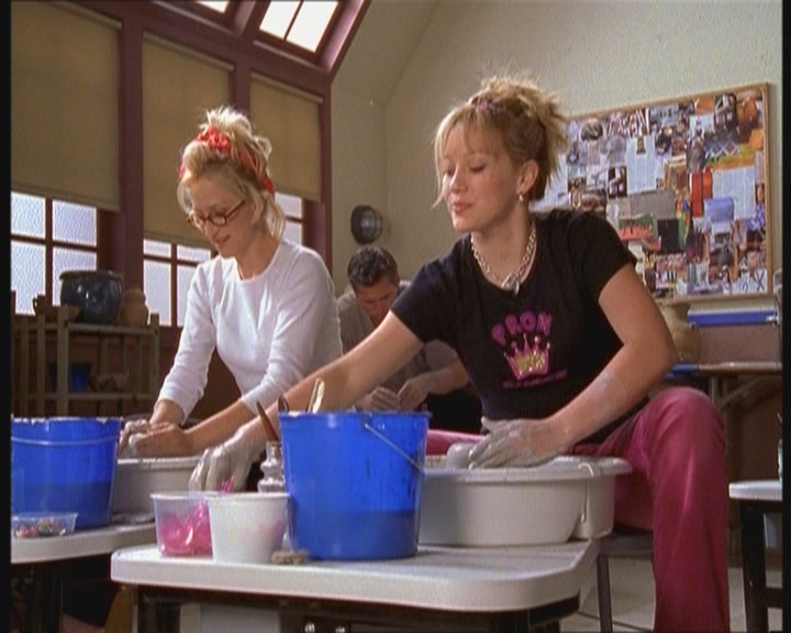 DailyDuff-dot-nl_2x03MomsBestFriend0507.jpg