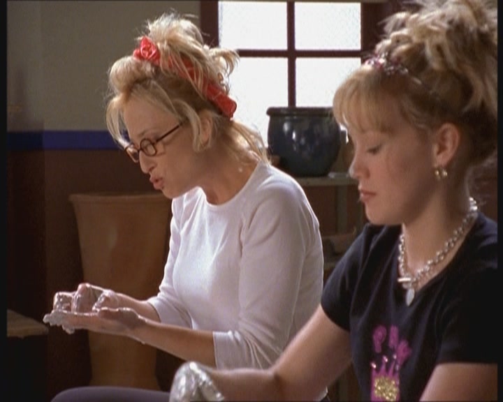 DailyDuff-dot-nl_2x03MomsBestFriend0511.jpg