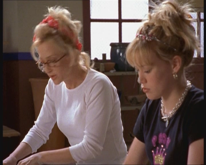 DailyDuff-dot-nl_2x03MomsBestFriend0620.jpg