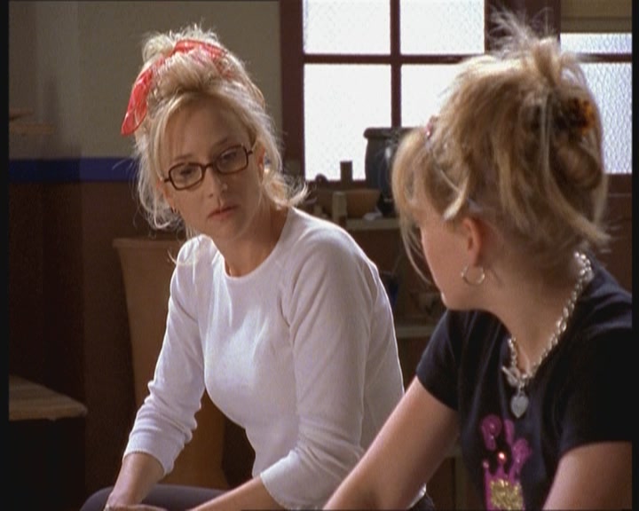 DailyDuff-dot-nl_2x03MomsBestFriend0623.jpg