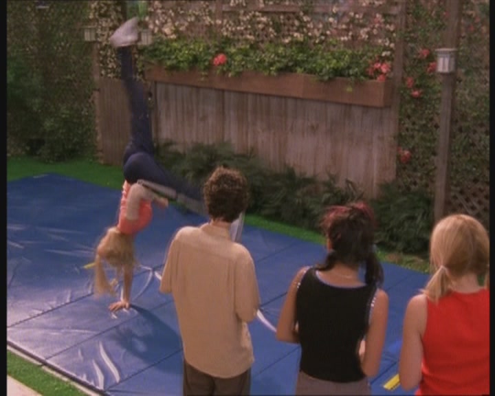 DailyDuff-dot-nl_2x04TheRiseAndFallOfKate1746.jpg