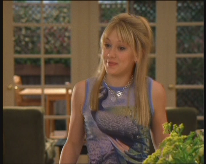 DailyDuff-dot-org_LizzieMcGuire-WorkingGirl0005.jpg