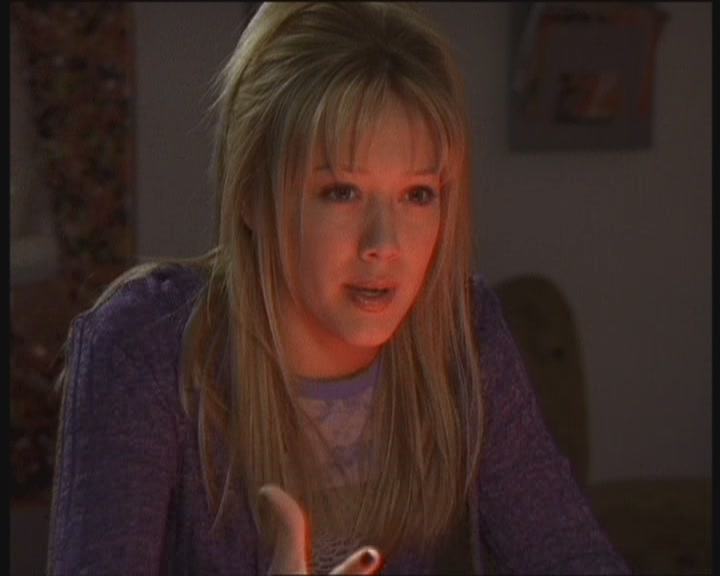 DailyDuff-dot-org_LizzieMcGuire-WorkingGirl0154.jpg
