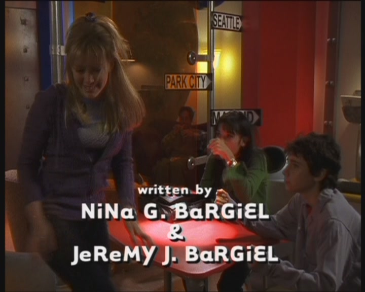 DailyDuff-dot-org_LizzieMcGuire-WorkingGirl0187.jpg