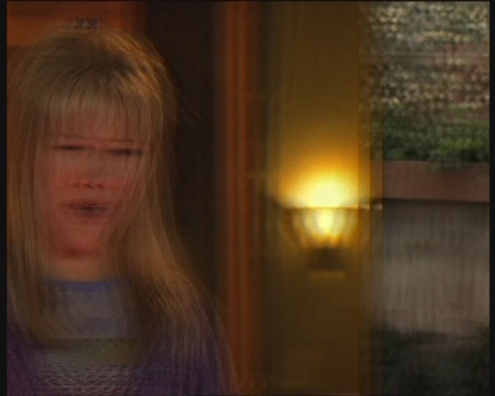 DailyDuff-dot-org_LizzieMcGuire-WorkingGirl0213.jpg