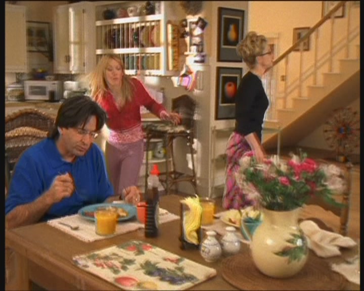 DailyDuff-dot-org_LizzieMcGuire-WorkingGirl0281.jpg