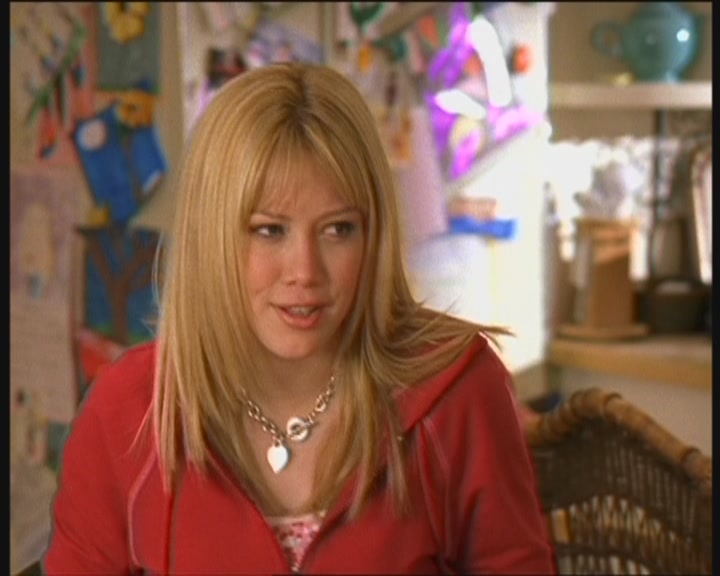 DailyDuff-dot-org_LizzieMcGuire-WorkingGirl0316.jpg