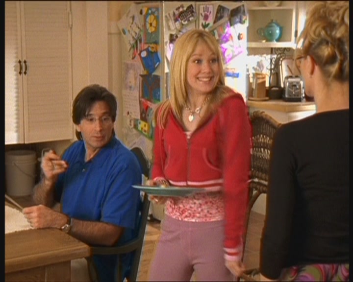 DailyDuff-dot-org_LizzieMcGuire-WorkingGirl0329.jpg
