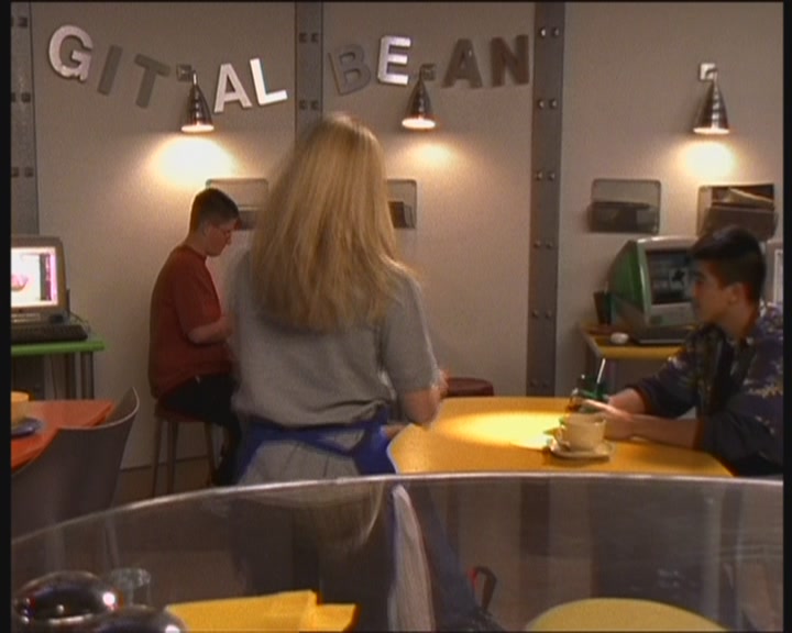DailyDuff-dot-org_LizzieMcGuire-WorkingGirl0353.jpg