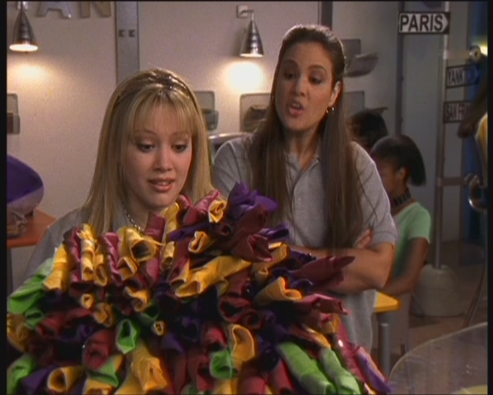 DailyDuff-dot-org_LizzieMcGuire-WorkingGirl0387.jpg