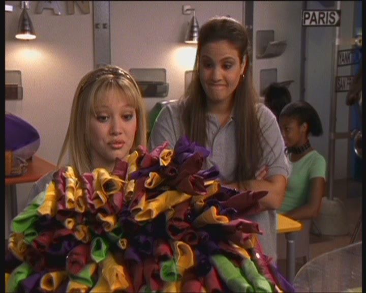 DailyDuff-dot-org_LizzieMcGuire-WorkingGirl0393.jpg