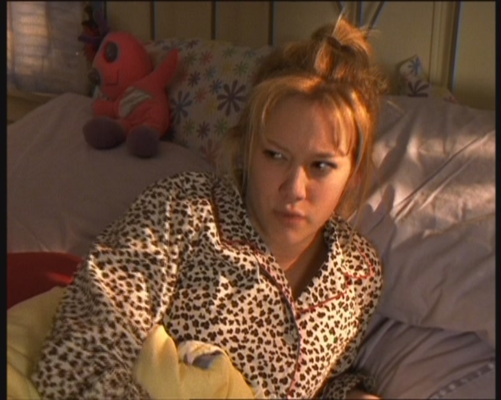 DailyDuff-dot-org_LizzieMcGuire-WorkingGirl0780.jpg